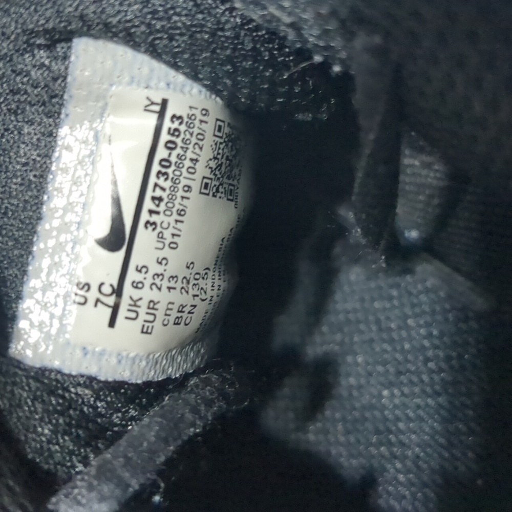 Nike Air Max Plus Black Pure Platinum Toddler Shoes size 7C - Picture 8 of 8